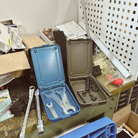 Toyo Steel T-152 Moss Green. Open view with tools organized inside the trunk-shaped toolbox, highlighting its matte moss green color and compact design. 0.15kg.